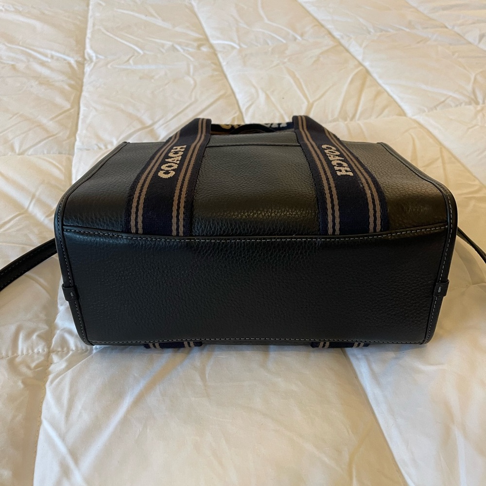 Coach Black Leather Shoulder Bag with black & Tan Straps - Picture 4 of 5